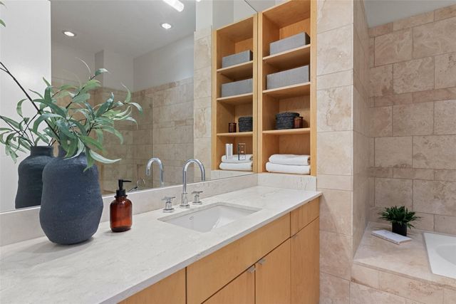 555 E 5th ST 2901, Austin, TX 78701