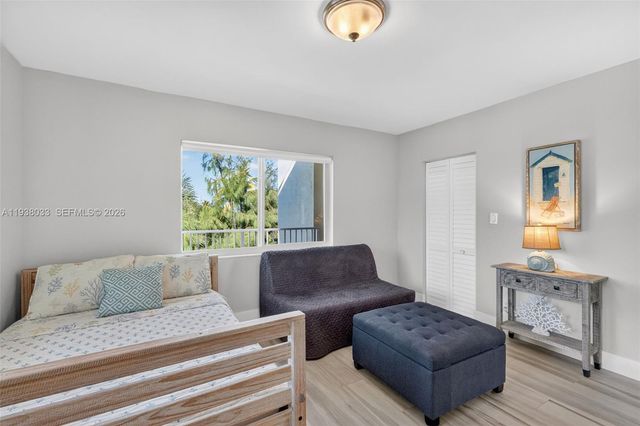 1203 Hillsboro Mile P2, Hillsboro Beach, FL 33062