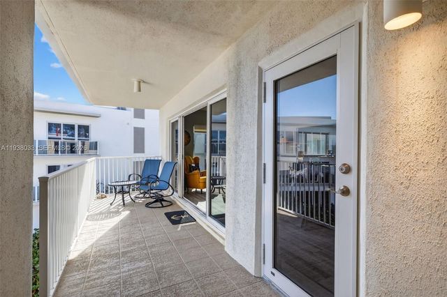 1203 Hillsboro Mile P2, Hillsboro Beach, FL 33062