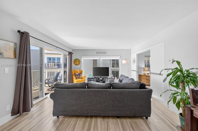 1203 Hillsboro Mile P2, Hillsboro Beach, FL 33062