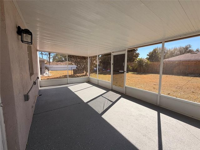 412 DIAMOND RIDGE DRIVE, Auburndale, FL 33823