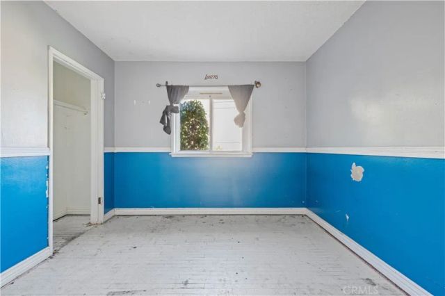 8544 Noble Avenue, North Hills, CA 91343