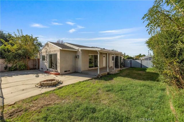 8544 Noble Avenue, North Hills, CA 91343