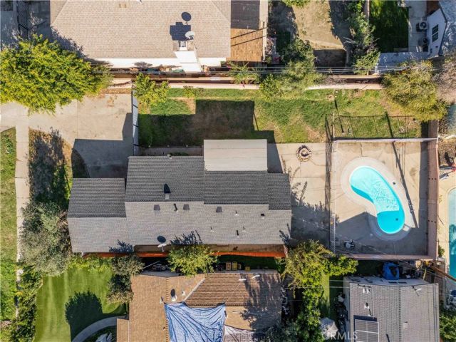 8544 Noble Avenue, North Hills, CA 91343