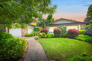 5030 Rimwood Dr, Fair Oaks, CA 95628
