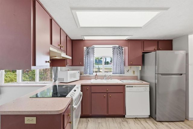 2270 SE 34TH STREET, Ocala, FL 34471