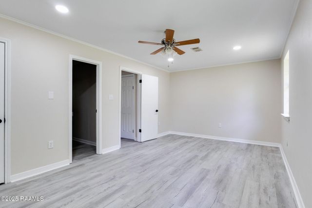 829 Choctaw Drive, Opelousas, LA 70570