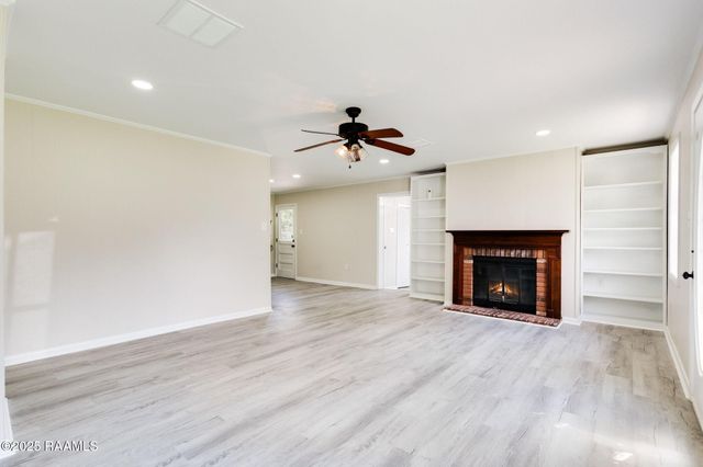 829 Choctaw Drive, Opelousas, LA 70570