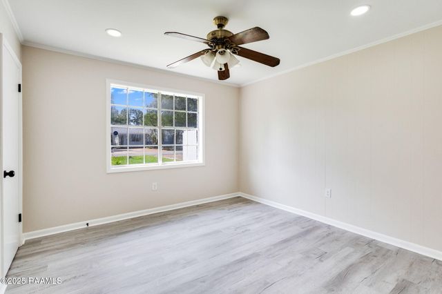829 Choctaw Drive, Opelousas, LA 70570