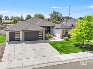 957 Birchton Loop, Twin Falls, ID 83301