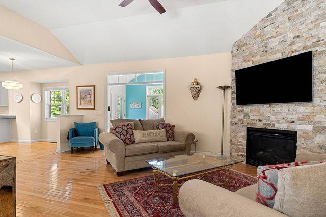 1 Tarleton Lane, Amherst, NH 03031