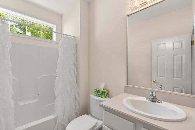 1 Tarleton Lane, Amherst, NH 03031