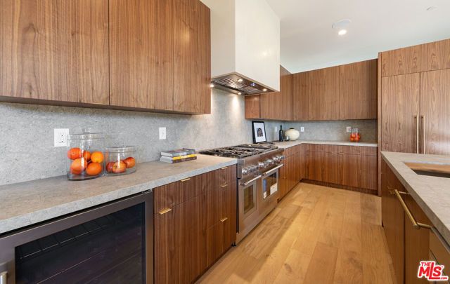 3985 Mclaughlin Avenue, Los Angeles, CA 90066