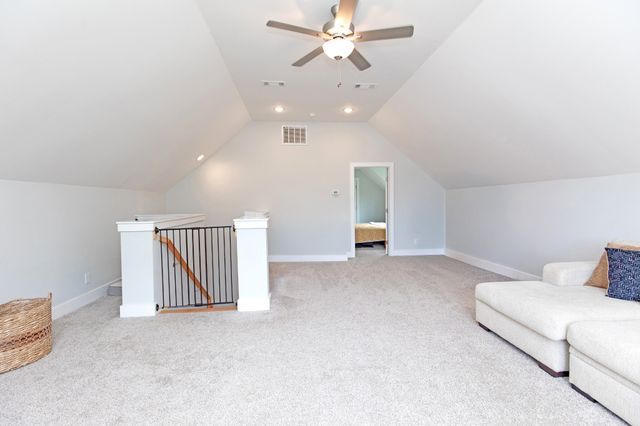 405 Hunter Bryce Ln, Lebanon, TN 37087