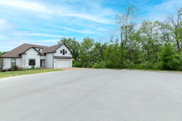 405 Hunter Bryce Ln, Lebanon, TN 37087