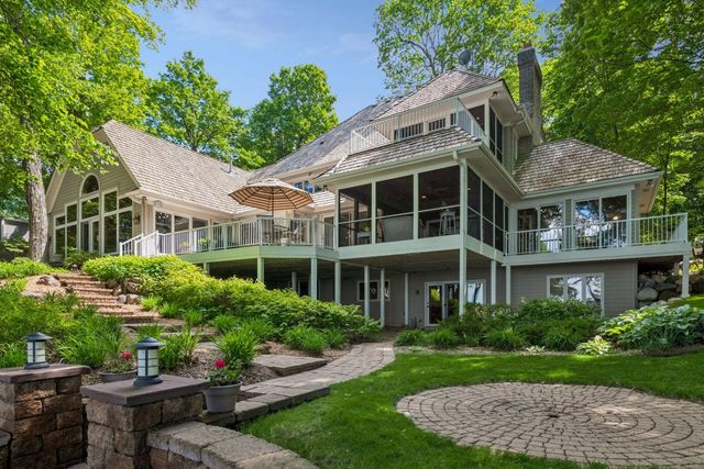 6306 Maple Ridge, Excelsior, MN 55331