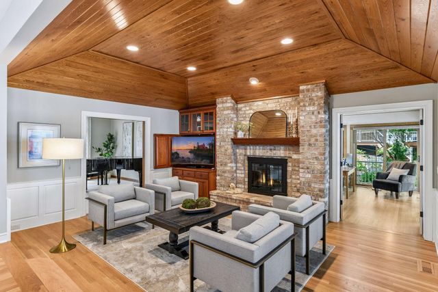 6306 Maple Ridge, Excelsior, MN 55331
