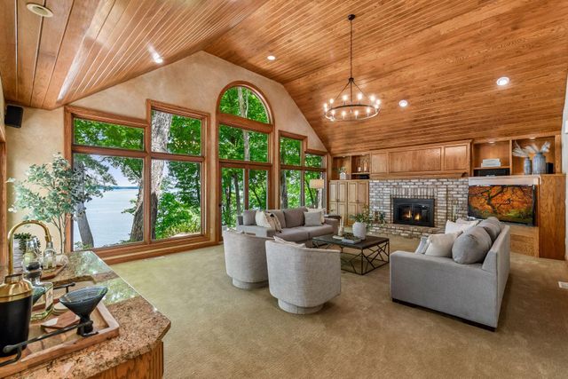 6306 Maple Ridge, Excelsior, MN 55331