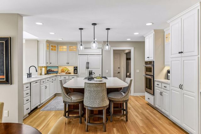 6306 Maple Ridge, Excelsior, MN 55331