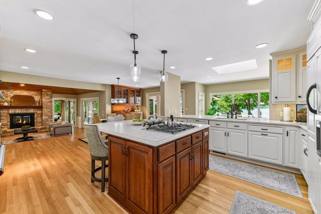6306 Maple Ridge, Excelsior, MN 55331