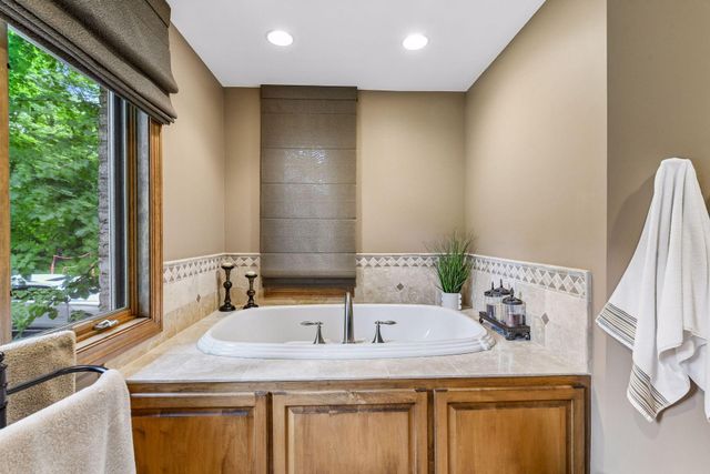 6306 Maple Ridge, Excelsior, MN 55331