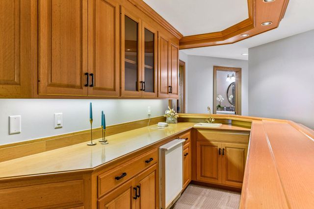 6306 Maple Ridge, Excelsior, MN 55331