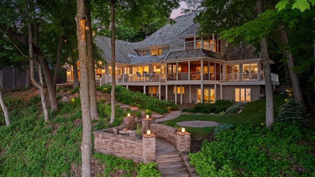 6306 Maple Ridge, Excelsior, MN 55331