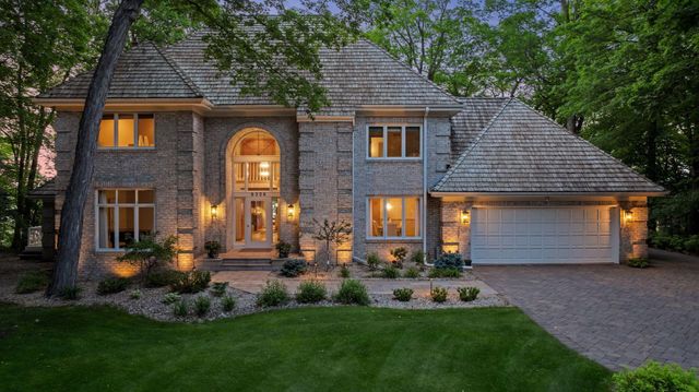 6306 Maple Ridge, Excelsior, MN 55331