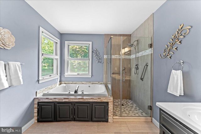 211 CULLEN WAY, Newark, DE 19711