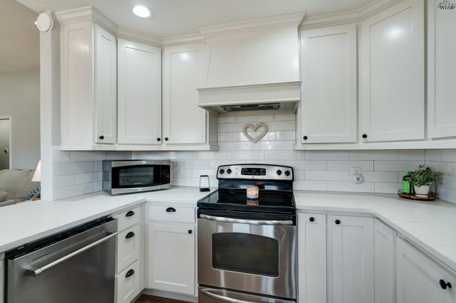 5019 BAYBERRY DRIVE, Wichita Falls, TX 76310