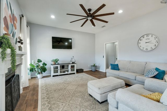 5019 BAYBERRY DRIVE, Wichita Falls, TX 76310