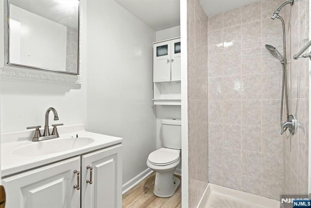 31 Meade Street, West Orange, NJ 07052