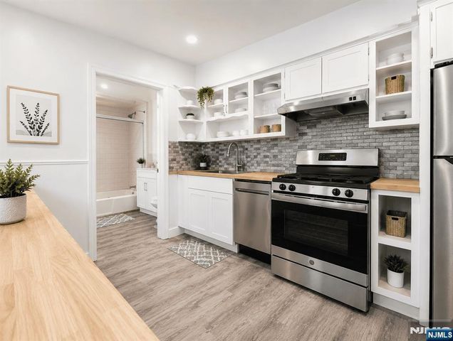 31 Meade Street, West Orange, NJ 07052