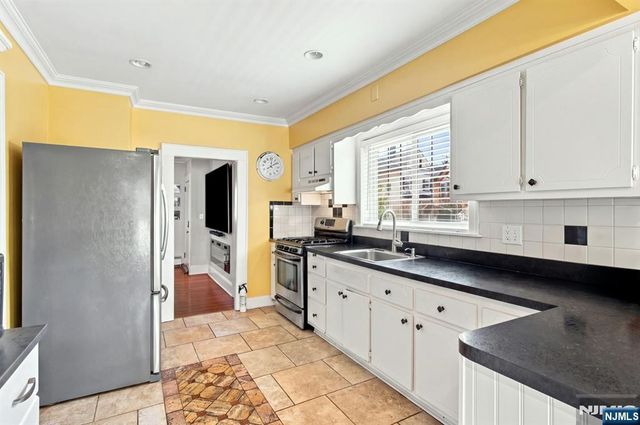 31 Meade Street, West Orange, NJ 07052