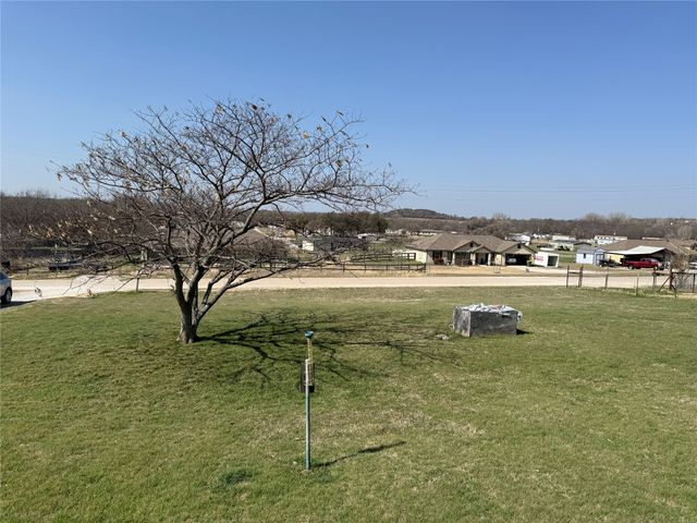 167 Blue Sky Lane, Springtown, TX 76082