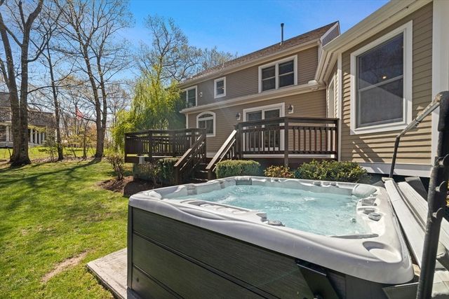 10 Fatima Dr, Ashland, MA 01721