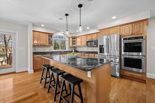10 Fatima Dr, Ashland, MA 01721