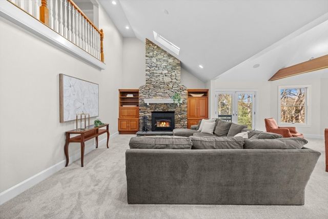 10 Fatima Dr, Ashland, MA 01721