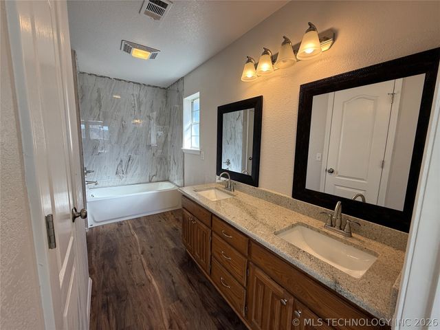 3728 S 195th Avenue, Broken Arrow, OK 74014