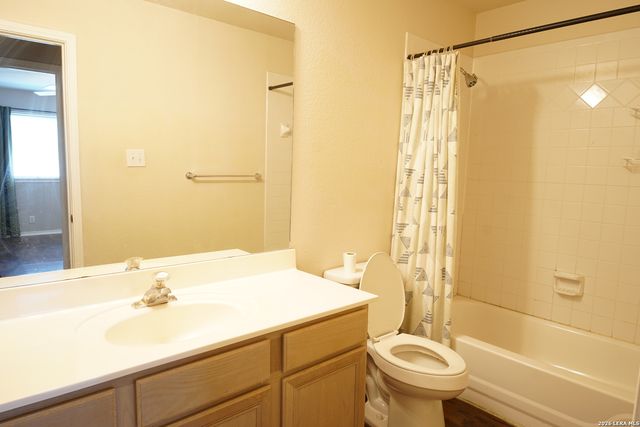 7203 snowden, San Antonio, TX 78240