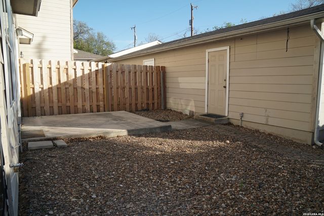 7203 snowden, San Antonio, TX 78240