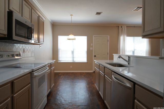 7203 snowden, San Antonio, TX 78240