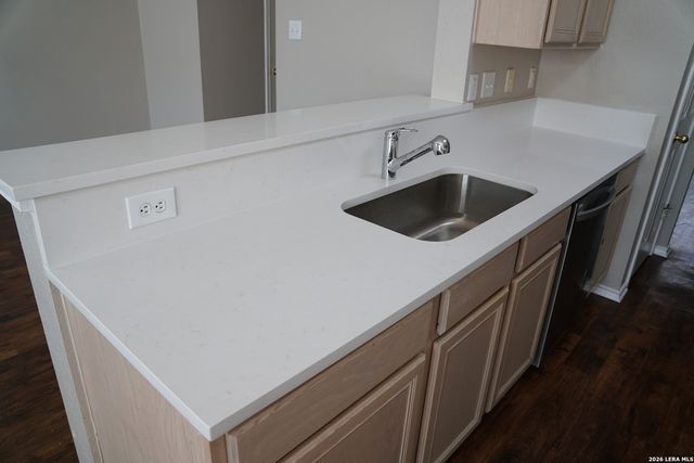 7203 snowden, San Antonio, TX 78240