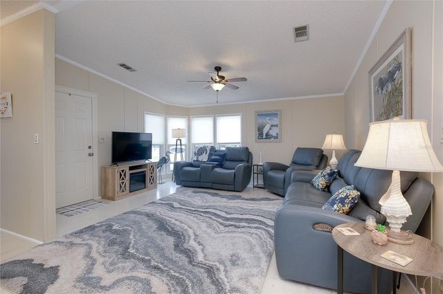 233 VISTORIA DRIVE, North Port, FL 34287