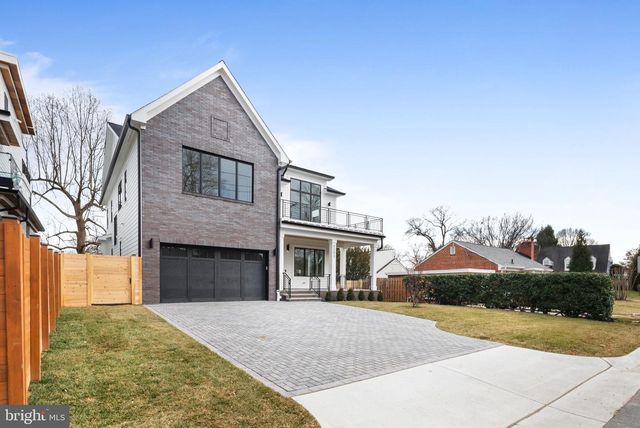 5203 SANGAMORE RD, Bethesda, MD 20816