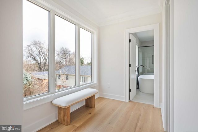 5203 SANGAMORE RD, Bethesda, MD 20816