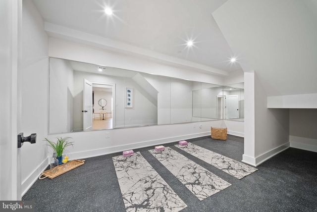 5203 SANGAMORE RD, Bethesda, MD 20816