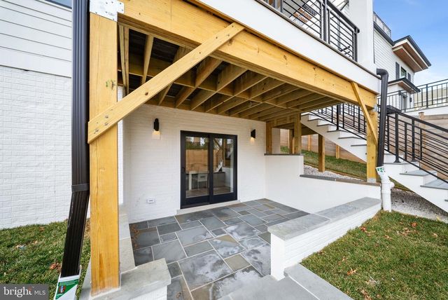 5203 SANGAMORE RD, Bethesda, MD 20816