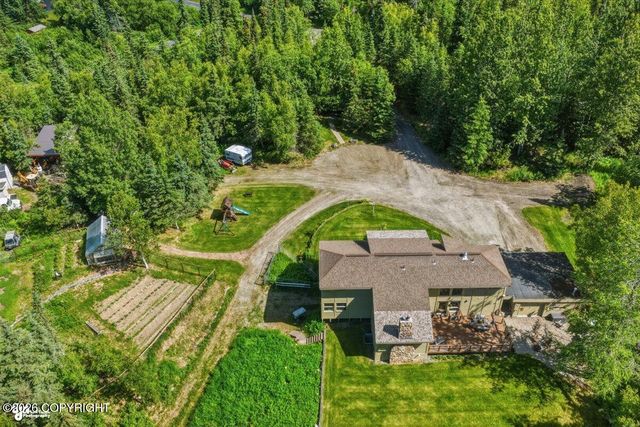 9400 Midden Way, Anchorage, AK 99507