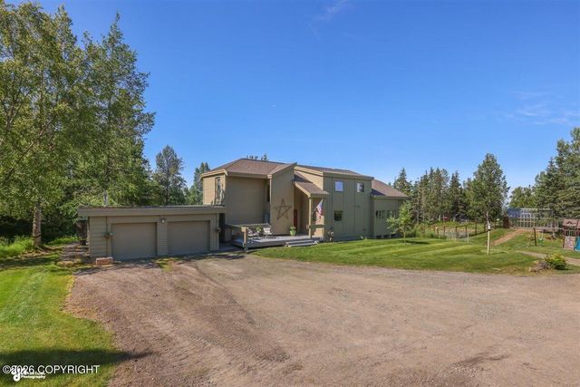 9400 Midden Way, Anchorage, AK 99507